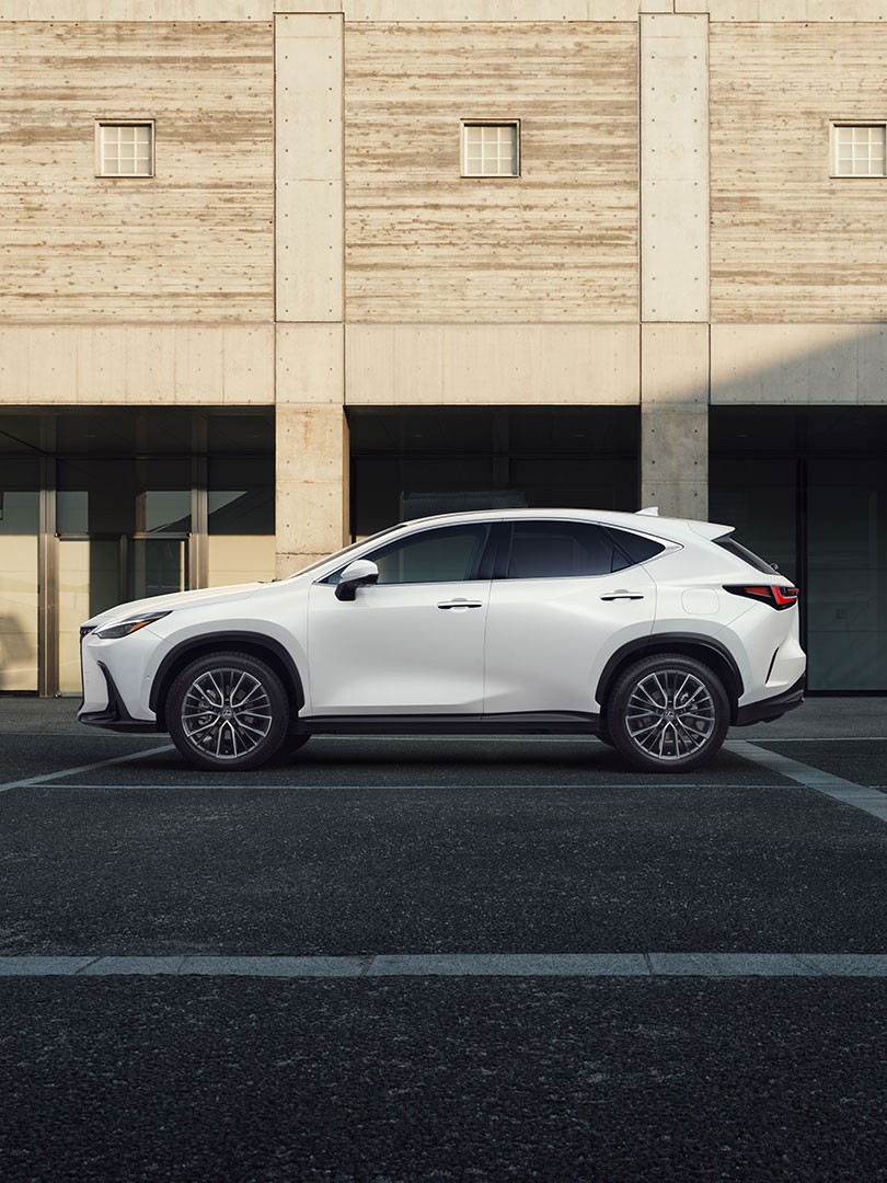 2021-lexus-all-new-nx-world-premiere-lr-exhilarating-power-810x1080_tcm-3159-2273179