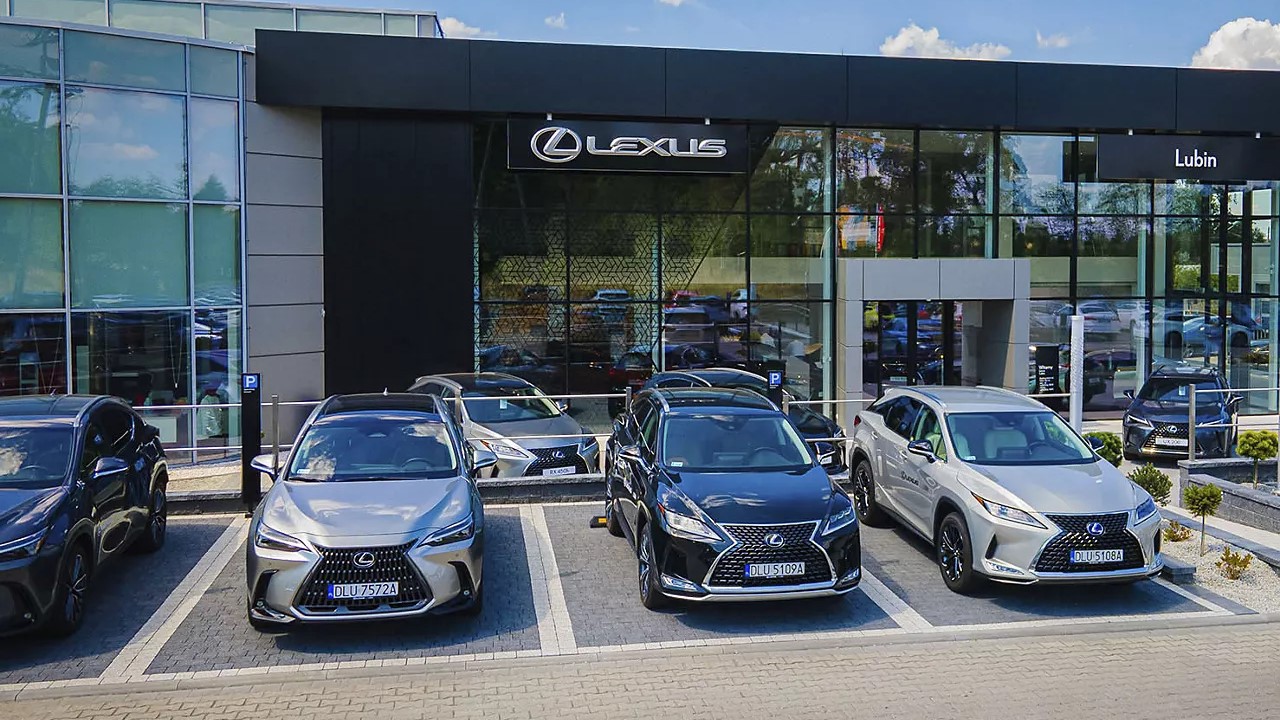 lexus-lubin-1