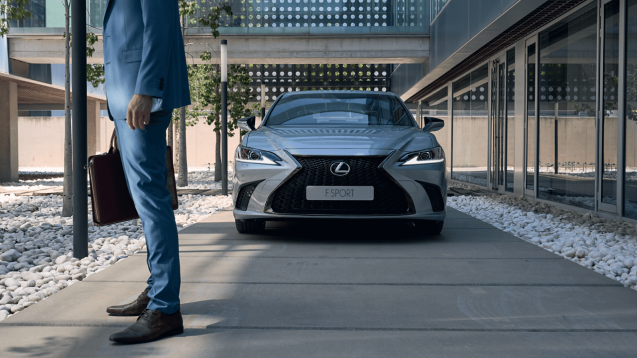 2022-lexus-es-gallery-exterior-1-1920x1080-1