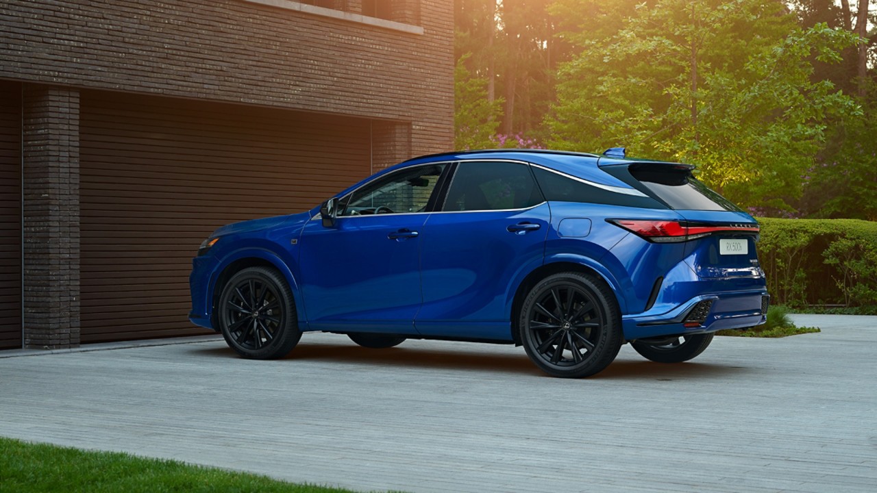 Lexus RX 500h parked on a driveway